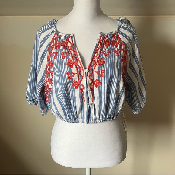 St. John's Bay Tops - St John’s Bay Striped Floral Embroidered Crop Top size Medium